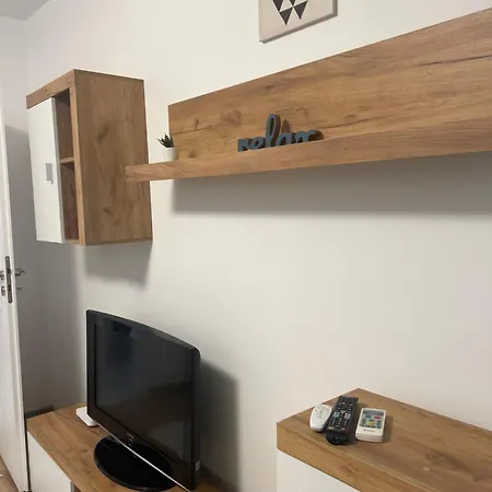 דירה Stylish With Balcony At Exigent Plaza - 04 *