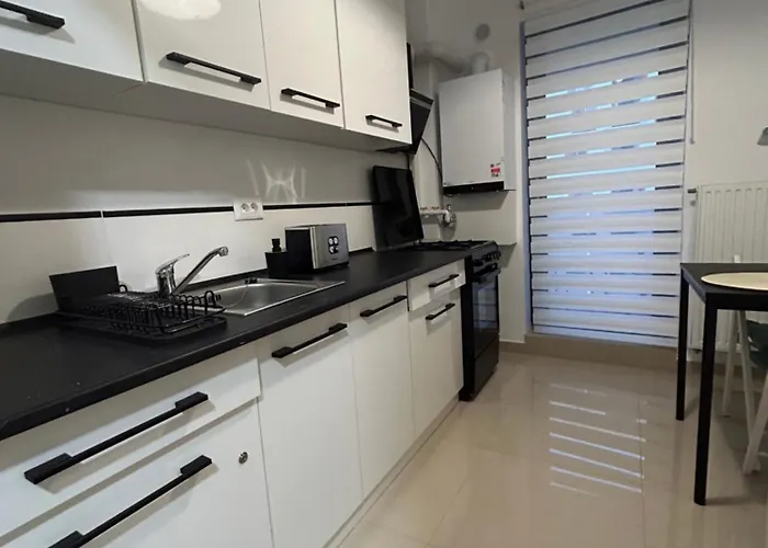 Stylish With Balcony At Exigent Plaza - 04 Apartman Bukarest