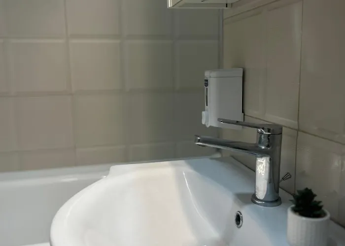 Stylish With Balcony At Exigent Plaza - 04 Bukarest