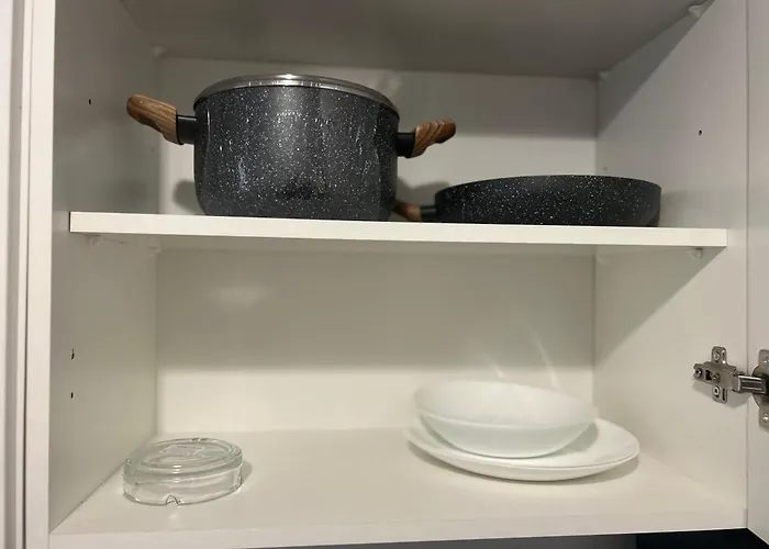 Stylish With Balcony At Exigent Plaza - 04 Апартаменты